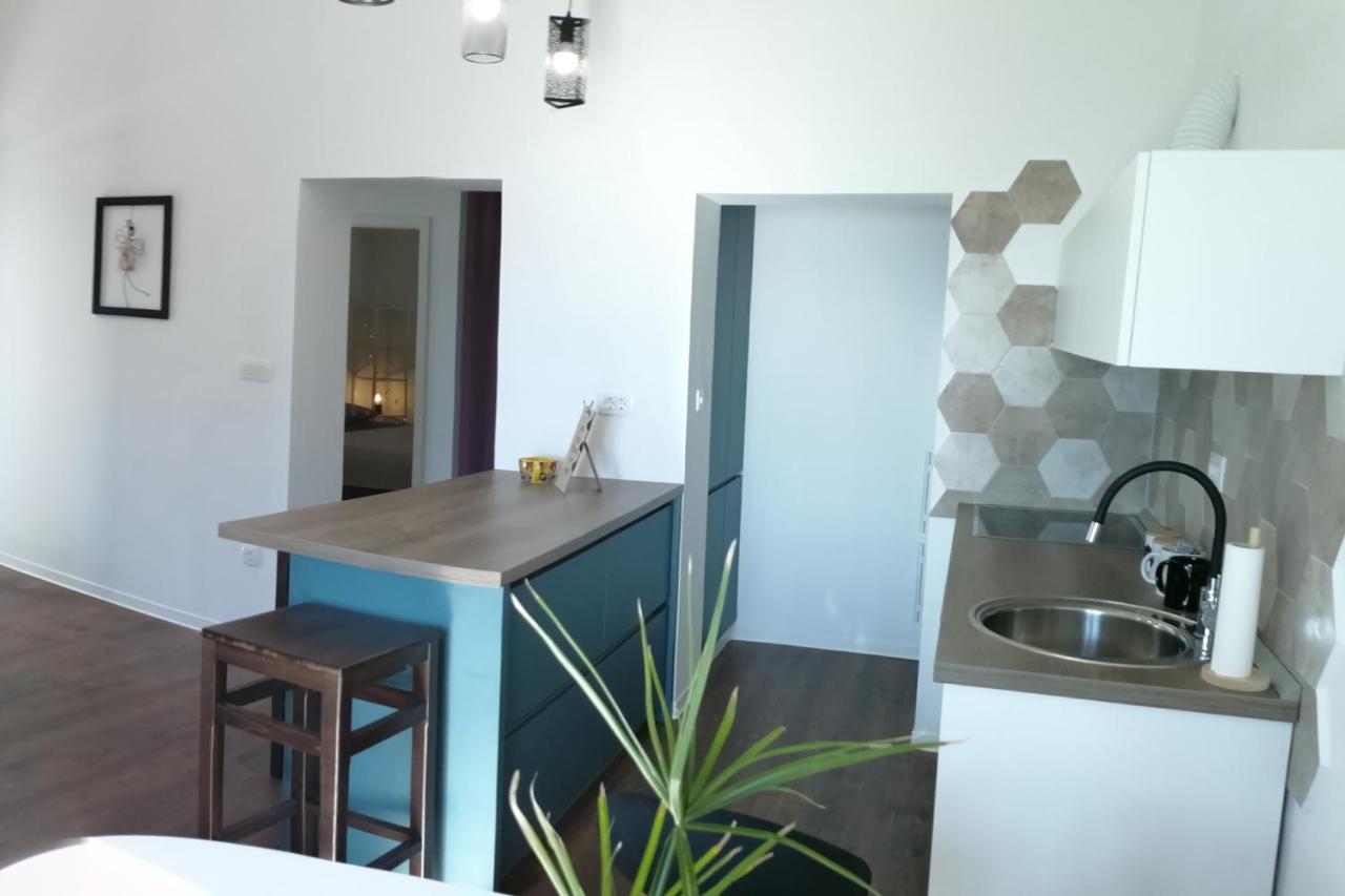Apartments By The Sea Lokva Rogoznica, Omis - 4821 外观 照片